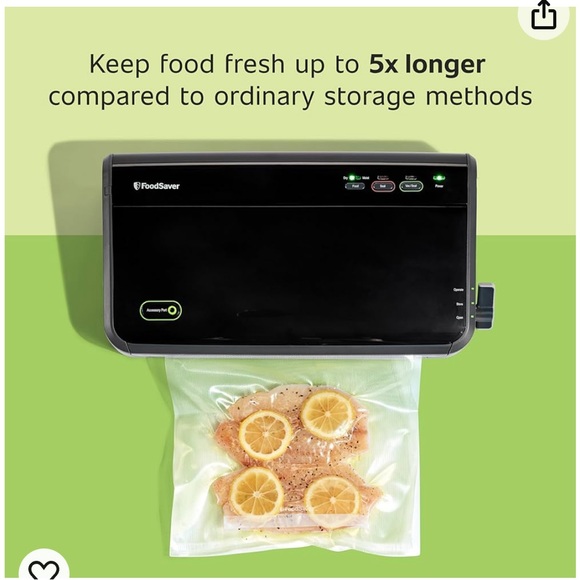 FoodSaver Vacuum sealer machine with foodsaver containers included, Bundle DEAL! - Picture 4 of 16